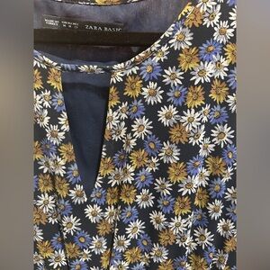 Floral Print Dress with Keyhole Neckline